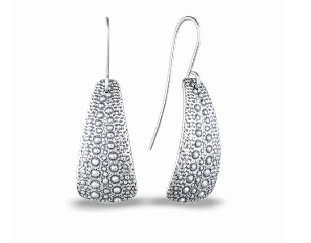 Kina Shell Curve Earrings