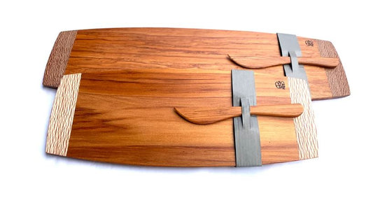 Waka Board With Knife - Rimu and Rewarewa